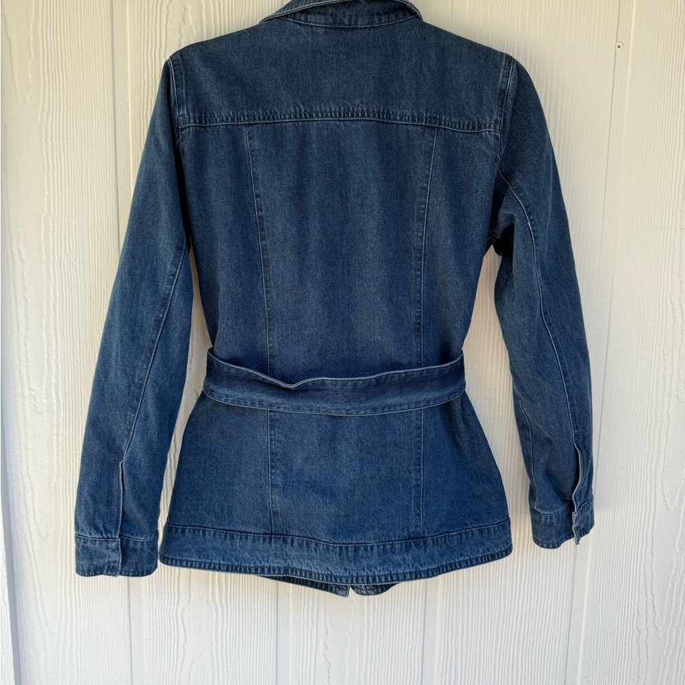 Levi's Women's Belted Denim Jacket - Picture 2 of 7